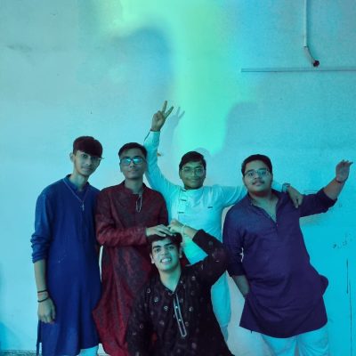 5 students posing for their photo in diwali party at ram classes